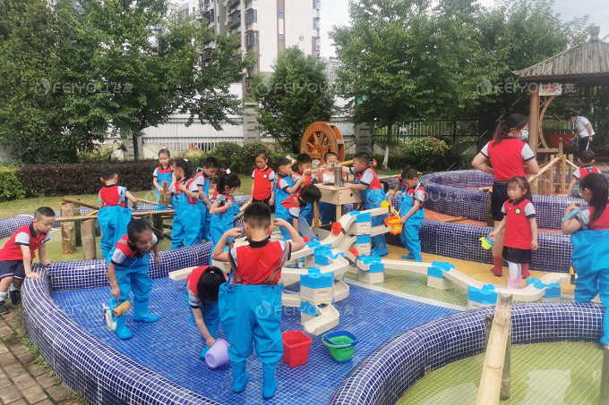幼兒園沙水玩具讓幼兒玩出創(chuàng)意、玩出價值
